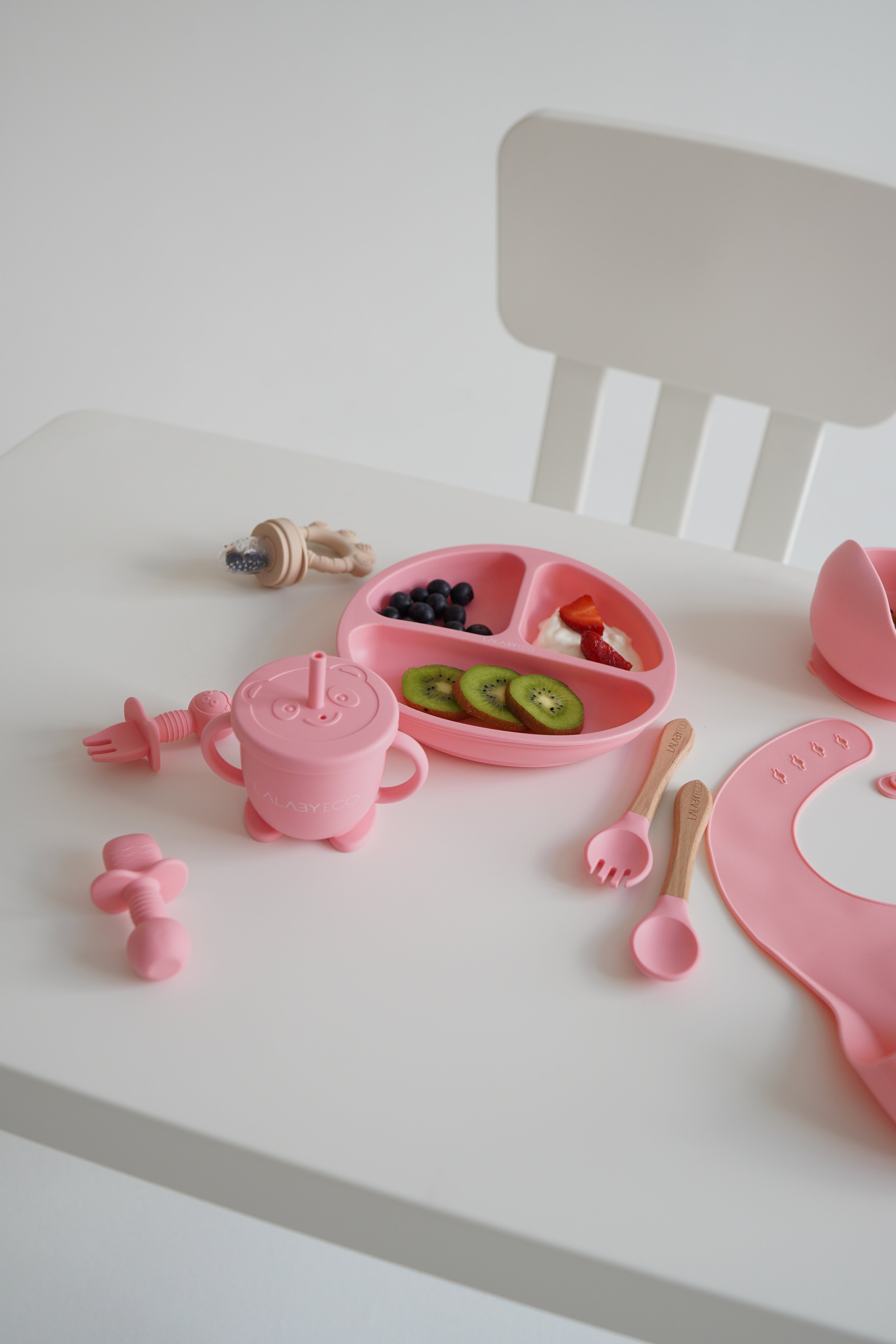 Lalaby Portion Plate - Talerz z sekcjami i przyssawką