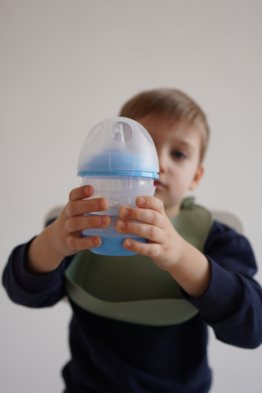 Lalaby Sippy Cup – Kubek niekapek z ergonomicznymi uchwytami